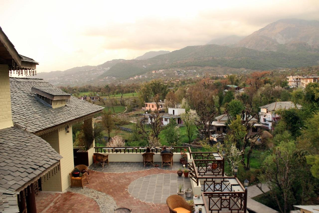 Blossoms Village Resort Dharamshala Exterior foto